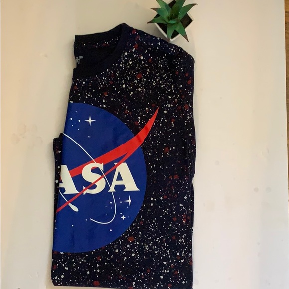 🌵NASA galaxy shirt Buzz Aldrin - Picture 2 of 3